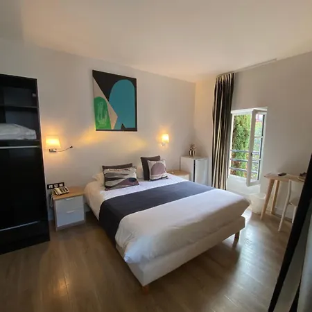 Hotel Boutique Maria-christina 3*