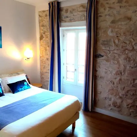 Hotel Boutique Maria-christina 3*