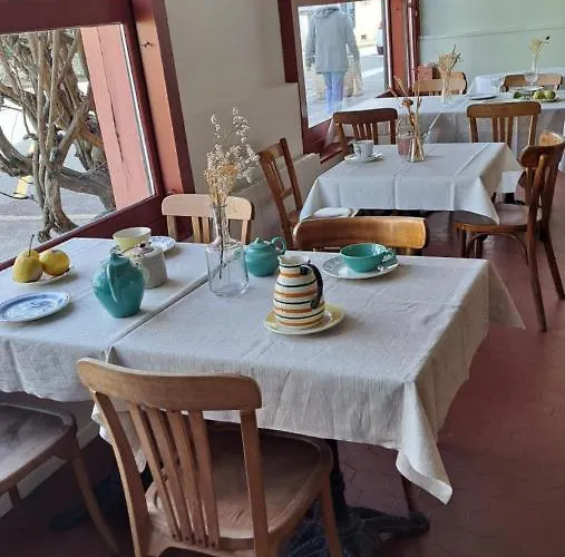 Boutique Maria-christina 3*