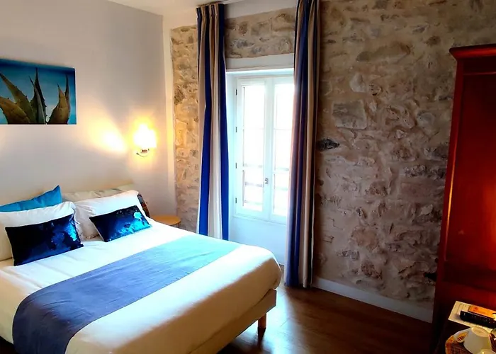 Hotel Boutique Maria-christina 3*