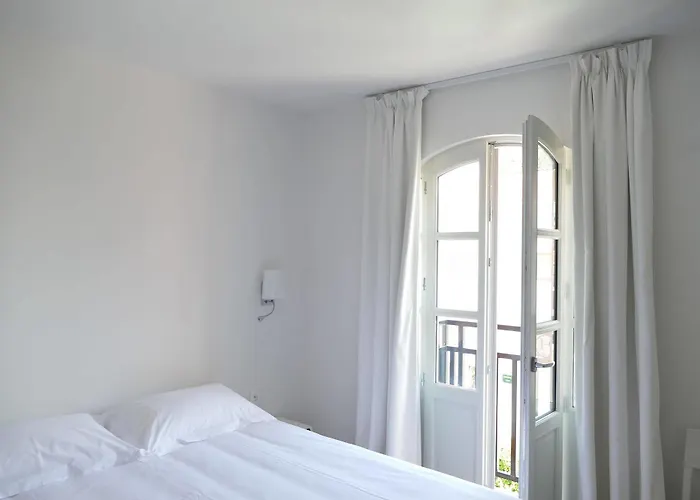 Boutique Maria-christina 3* סן-ז'אן-דה-לוז